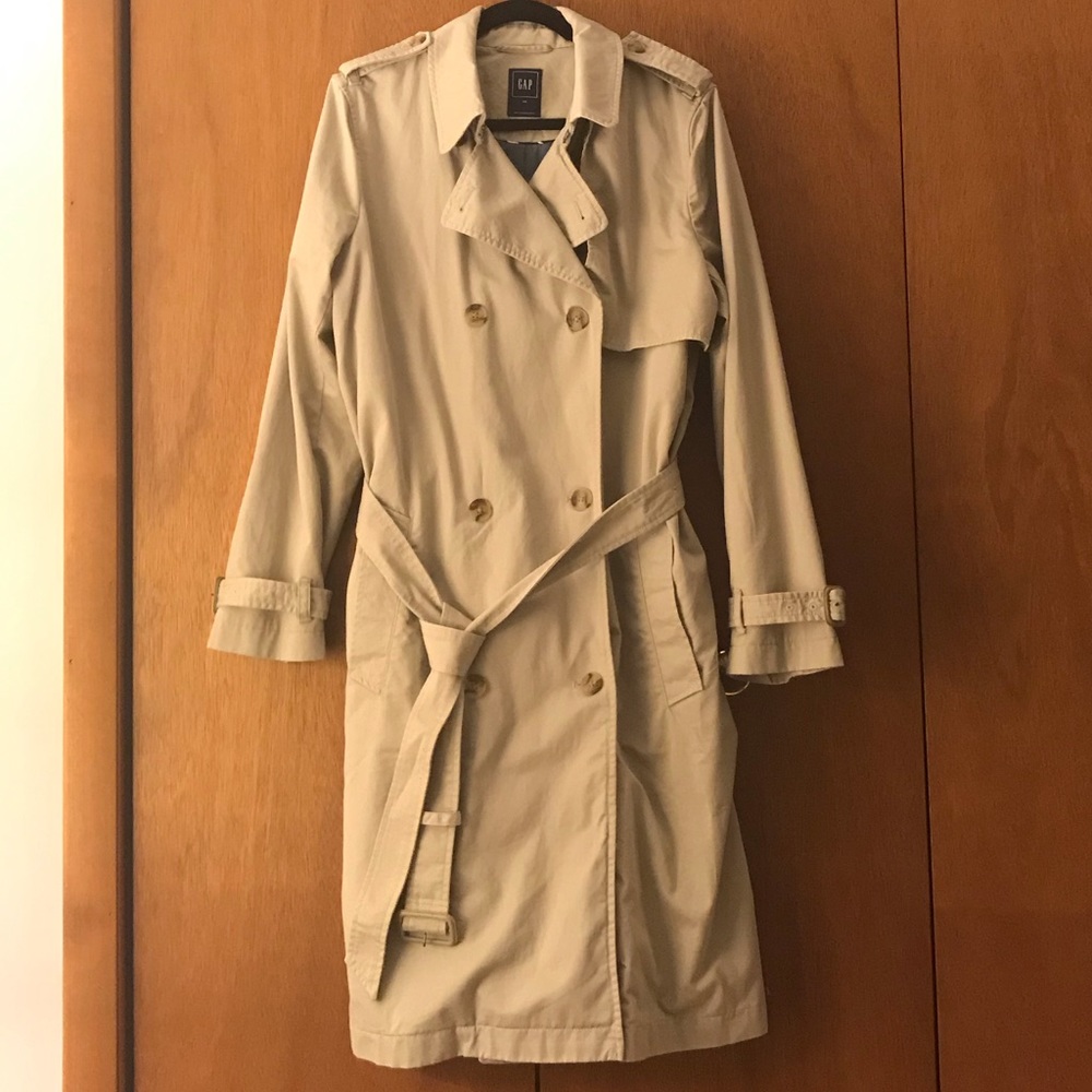 NWOT Gap Trench Coat